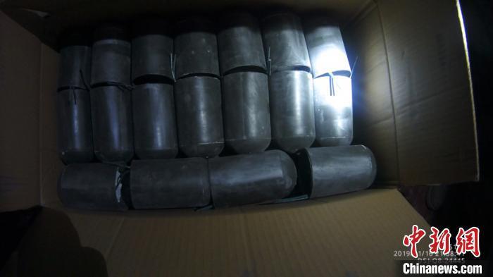 囤鱼雷一万多枚 特大非法经营易爆物质案嫌犯被诉__凤凰网