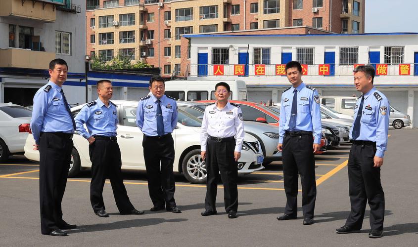 写美篇        9月19日,抚顺市公安局交通管理局局长夏双杰同志代表