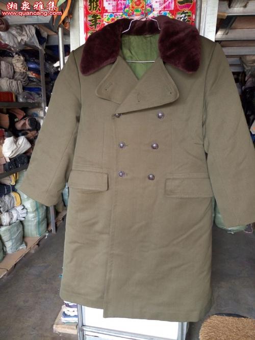 马裤呢大衣