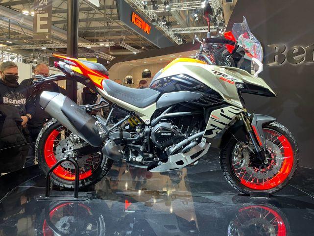 米兰车展丨贝纳利trk800正式亮相颜值远超金鹏502