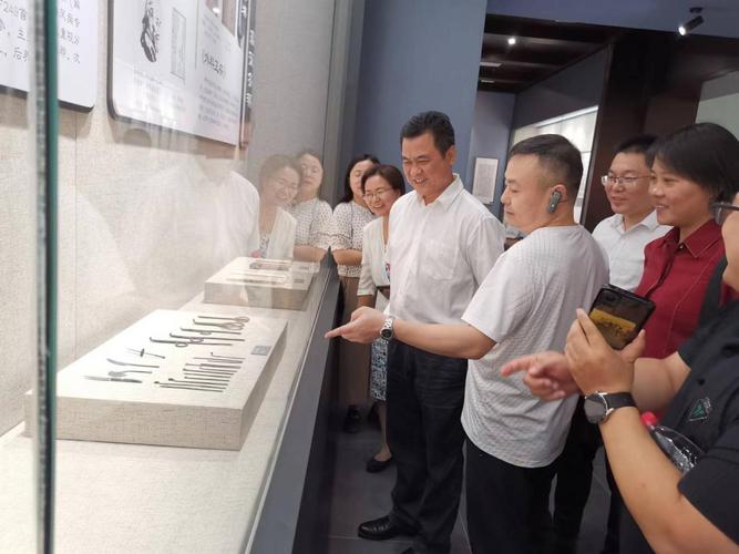 党委书记邓建中带队赴江苏省中医药博物馆调研学习博物馆建设工作