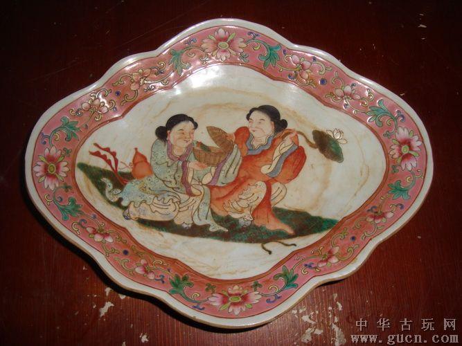 清代粉彩和合二仙图高足果盘