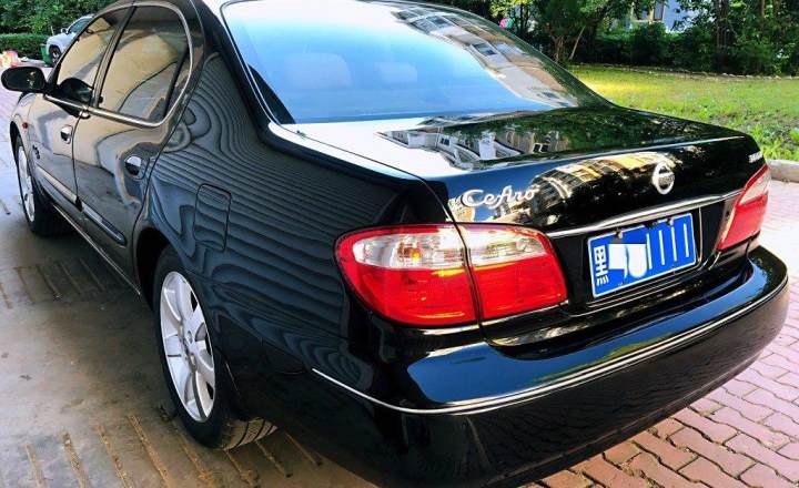 日产 风度 2004款 3.