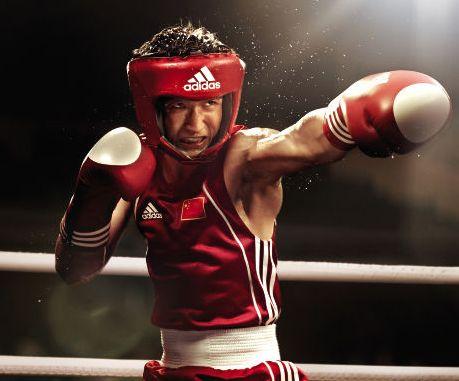 拳击运动员邹市明当选拳协执委,称尚未决定以何种方式