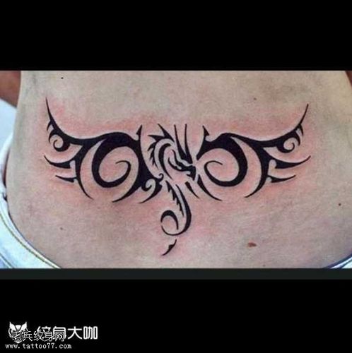 腰部巨龙图腾纹身图案