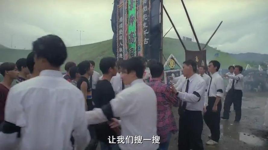 三联帮这老哥是最逗的:我是中立的,可我后面这仨我就