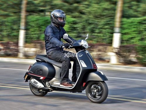 史上最强铁壳羊 试驾vespa gts 300 hpe