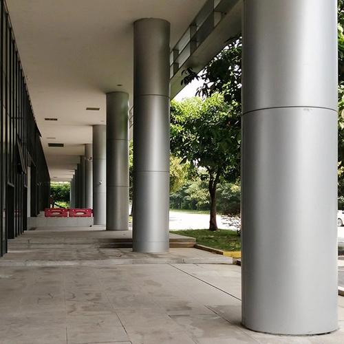 包柱子弧形铝板 圆柱子装饰铝单板 铝板包柱子装饰 商场圆柱子铝板