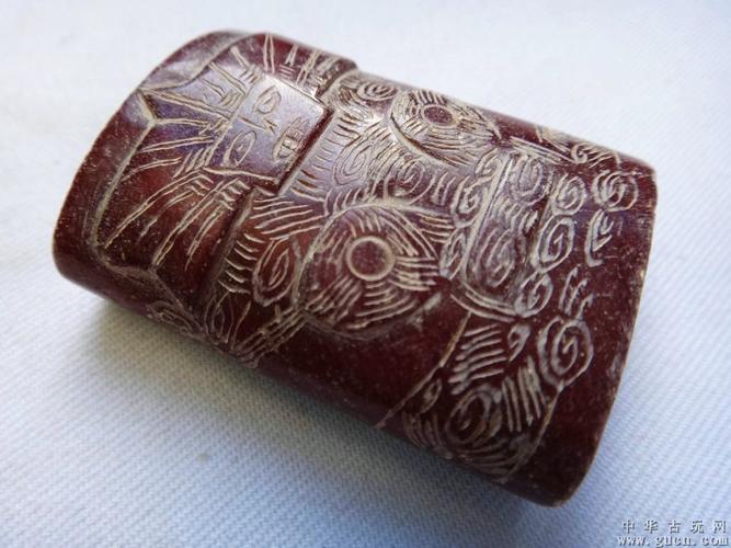 出土良渚文化老玉器