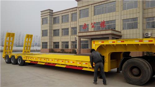 低平板图片,大板图片,拖板图片-中科商务网- 山东梁山意源挂车专用车