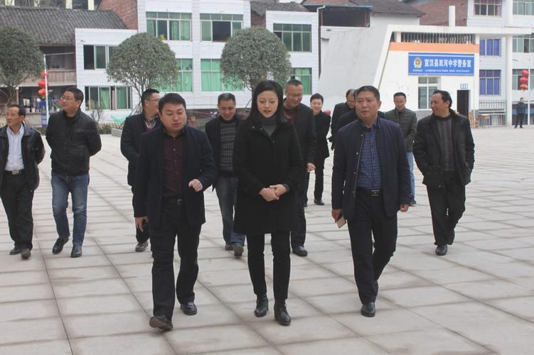 宣汉县双河镇双河中学_教师风采_宣汉县副县长张家芳