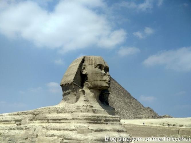 喻狮身人面像斯芬克斯,传说它是巨人与妖蛇所生怪物,人头,狮身,长翅