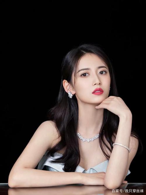 明星陈钰琪美图