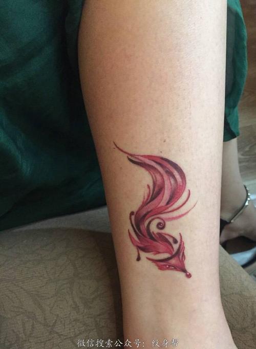 小腿部小清新彩色狐狸纹身图案