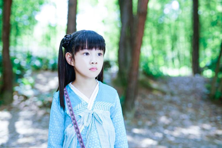 童星李亚真出演《夜天子》 向徐海乔卖萌撒娇求带走