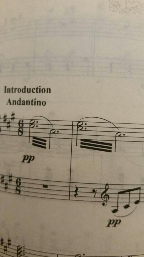 音符下面三条粗线是什么?怎么弹?