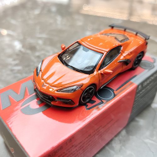 2020款科尔维特c8 stingray mini gt1:64黄貂鱼仿真合金汽车模型