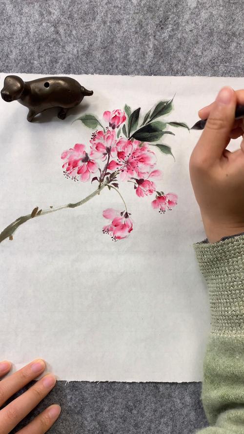 用12岁的宣纸画一周大的樱花_颜料_皮草_国画_知识