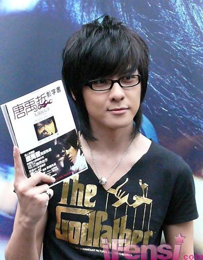 nichkhun陈翔潘玮柏允浩胡夏 型男黑框卖萌图