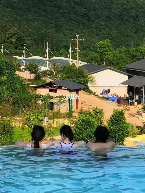 防城港市上思县十万大山布透温泉7615