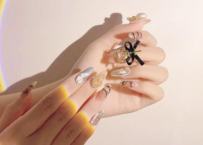 2021网红款气质显白美甲2021最新款式 【图】