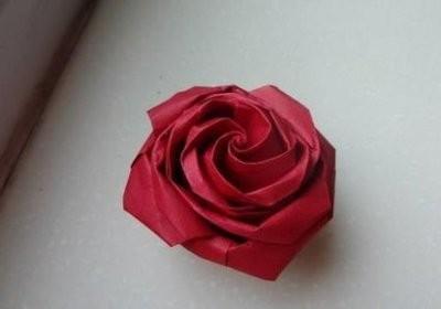 手工折纸玫瑰花的做法教程图解