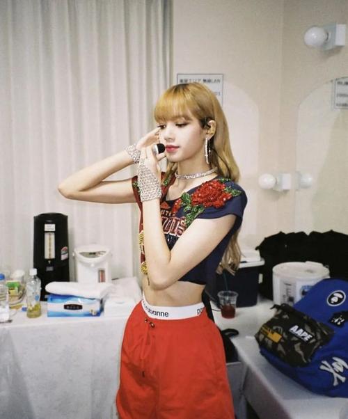 lisa|腰围|肌肉|腹肌