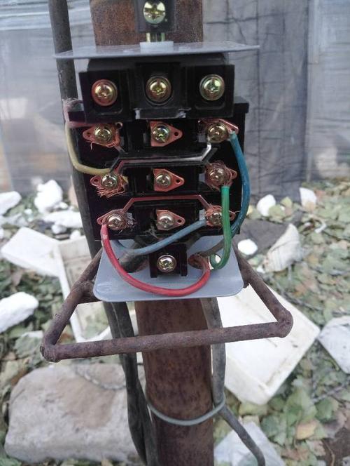 倒顺开关怎样接线?