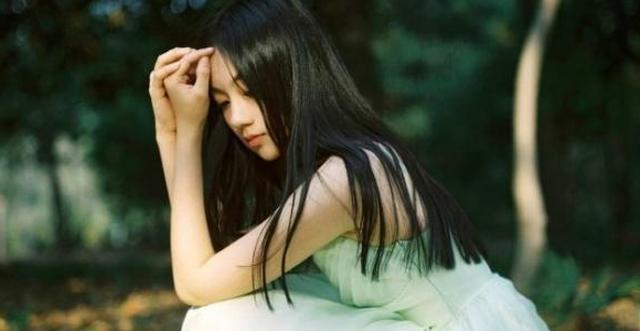 a:我觉得,世上最痛苦的恋爱就是暗恋.