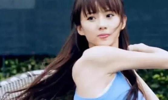 爱情公寓:4大女配角,诺澜忍了,女酒保再忍,她让人不好