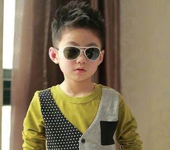 发型设计 儿童发型 >> 适合小男孩的短发发型 小男孩帅气发型图片大全