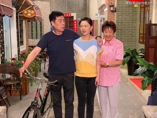 原创丁玲,《外来媳妇本地郎》里面的大嫂香兰,20年后还是那么年轻!