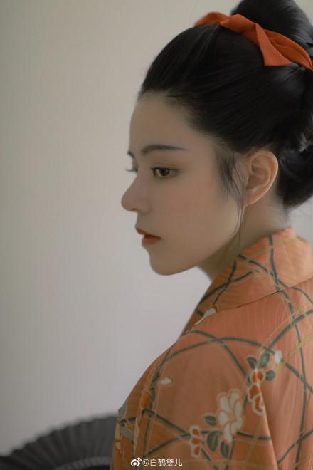 白鹤双儿:楚楚谡谡 / 亭亭玉立 . - 微博精选