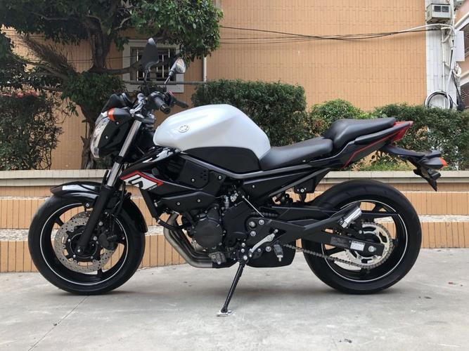 雅马哈xj6n 非大茂非小茂