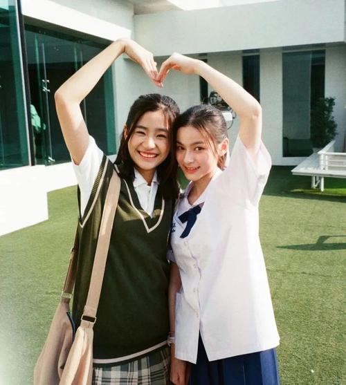 泰版流星花园美女含量过高f4在她们面前根本不值一提
