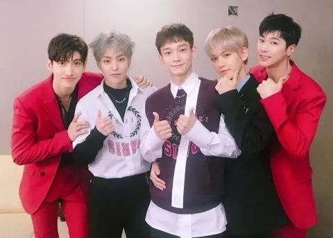 除了东方神起和super junior以外,还有exo小分队cbx,喜欢smtown的粉丝