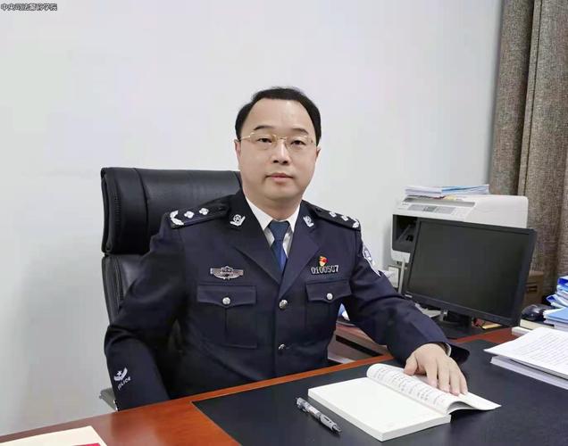 何国亮党委委员政治部主任