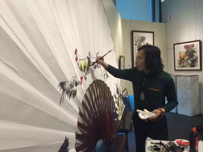 家乡骄傲:丰宁籍国师级画家李树宝创最大花鸟主题扇面