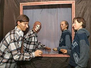 拒绝毒品 莫斯科举办吸毒者蜡像教育展(组图)(3)