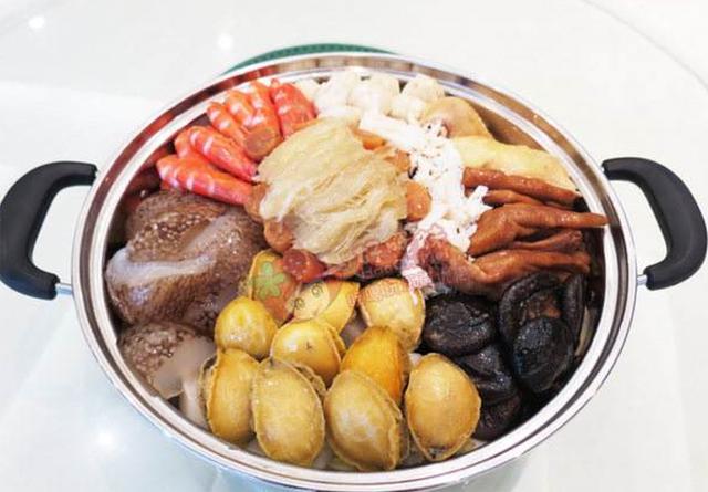不可错过的美食,便是香港的围村盆菜
