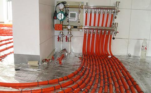 地面辐射供暖按照供热方式的不同主要分为水地暖和电地暖,而电地暖又