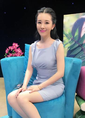 刘雨鑫受邀接受专访 为新戏宣传造势一展歌喉