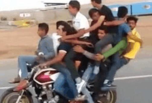 去了一趟印度后,感觉买汽车完全是浪费,还不如买摩托车!