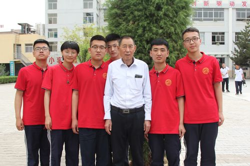 榆林华栋中学 星星知我心——青春赞歌之四