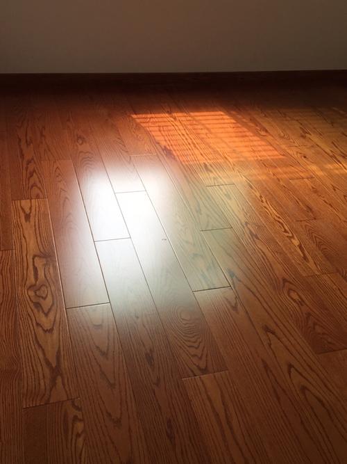 强化地板低至55元,纯实木地板189元