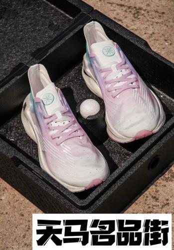 李宁绝影棉花糖开箱测评 李宁绝影棉花糖偏码吗