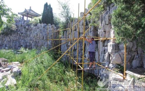 德州对叠翠山灌浆加固 该山1981年建成
