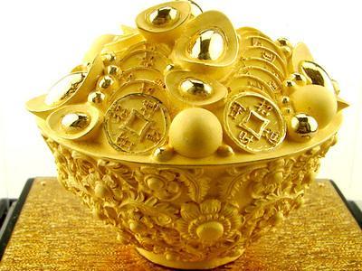 在命理学当中,如果八字格局好,出生家庭条件好,有父母荫护,生活优越