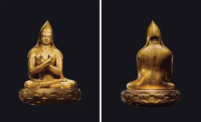 扎那巴扎尔祖师像17世纪 高:h 52cm 直径:w 37cm药师佛17至18世纪初