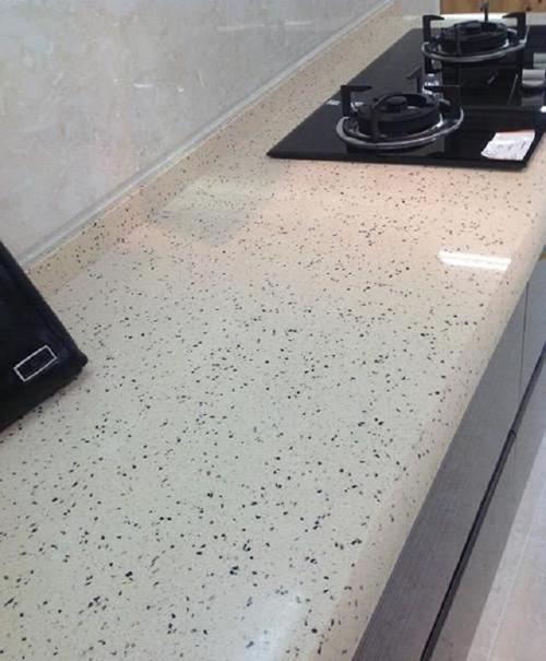 厨房台面用石英石还是人造石我家差点就选错了